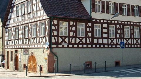 Rathaus Calmbach
