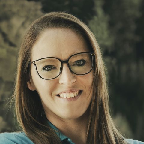 Anja Debertshäuser